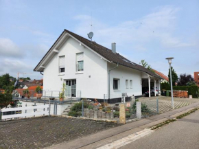 FeWo Ketterer Hausen vor Wald